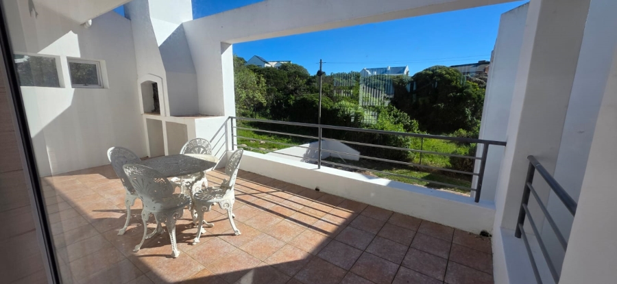 6 Bedroom Property for Sale in Vermont Western Cape
